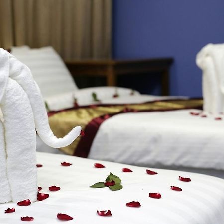 Vacation Hotel Yangon Exterior photo