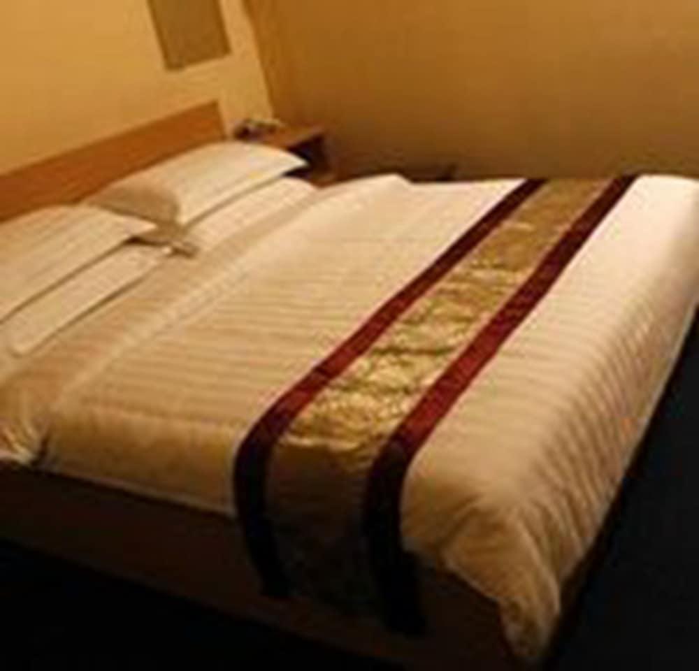 Vacation Hotel Yangon Exterior photo