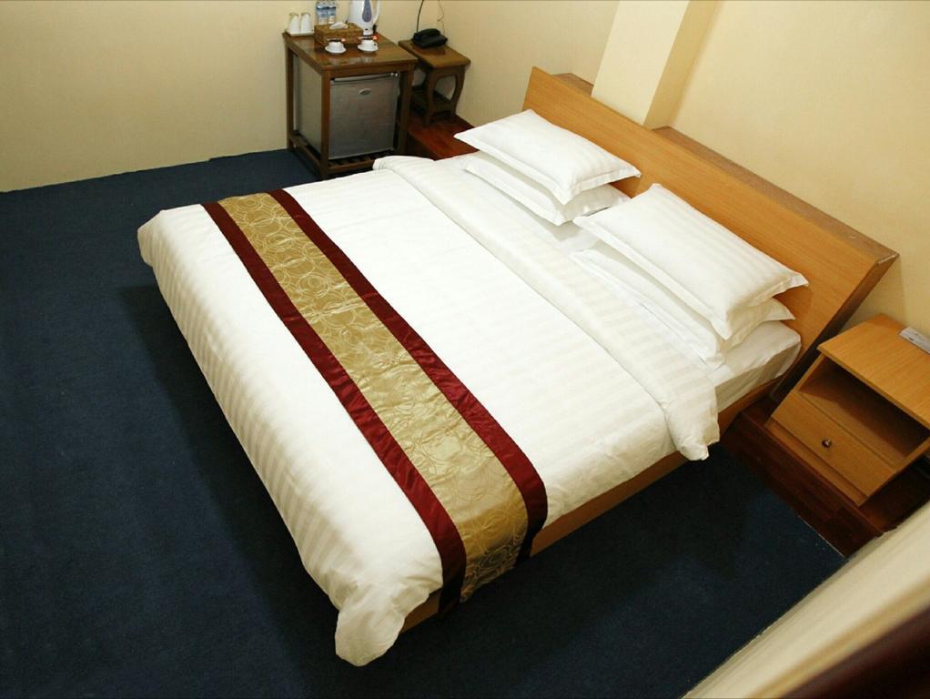Vacation Hotel Yangon Exterior photo